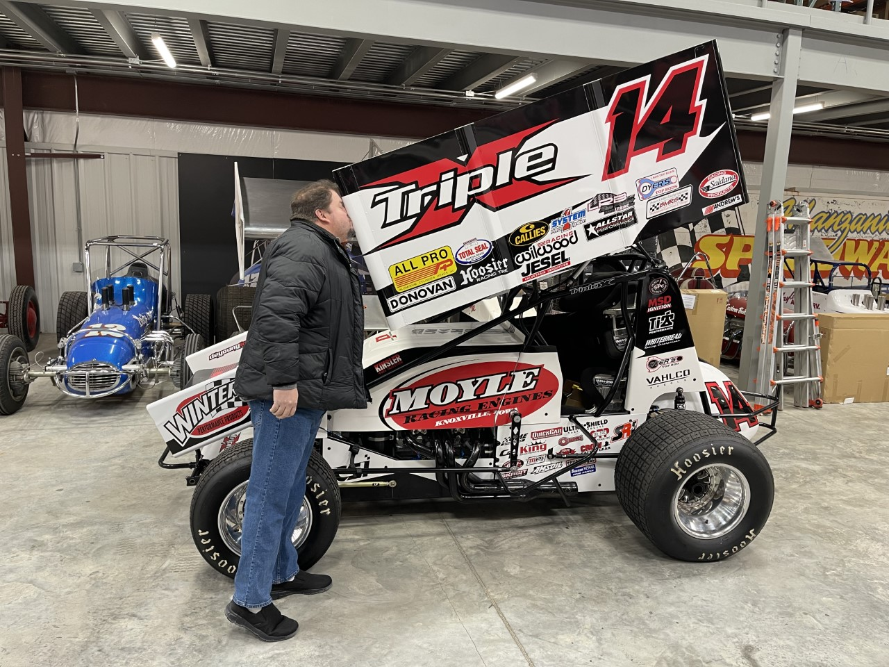 Todd Allen Picks Up Triple X/Moyle Racing Engines 410 Raffle Sprint Car in Knoxville!